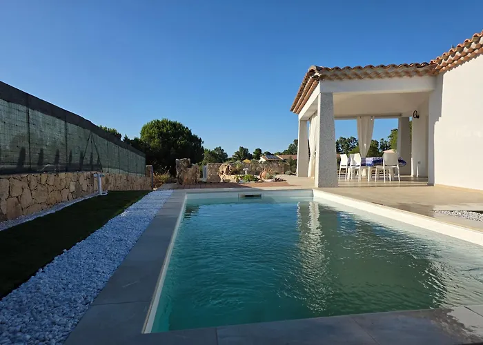 Lucy - Budoni Sweet Villa Tanaunella
